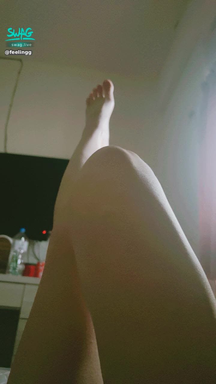 feelingg : 這麼美的腿不能只有我一個人欣賞😂