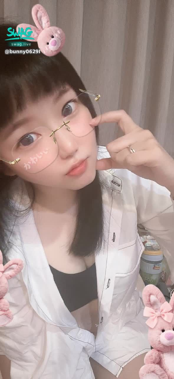 bunny0629bh. : 喜歡性感的可可
還是可愛的可可呢❤️
選一個?
#sexy #性感 #生活 #騷 #露臉 #可愛