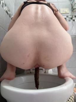 wasteful : 大便菊花特寫