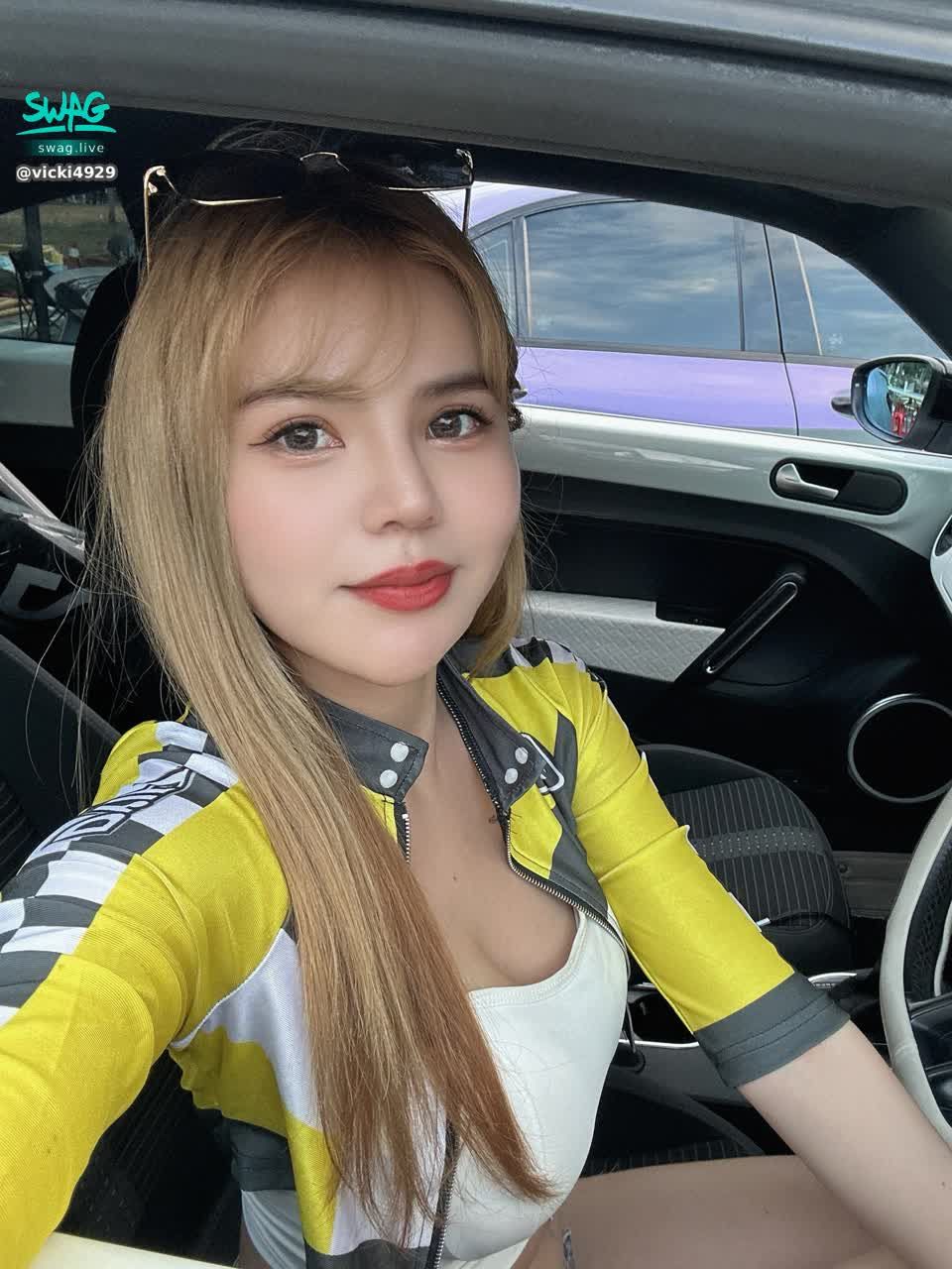 vicki4929 : 📣12/1（ㄧ）晚上20-24點開播❤️