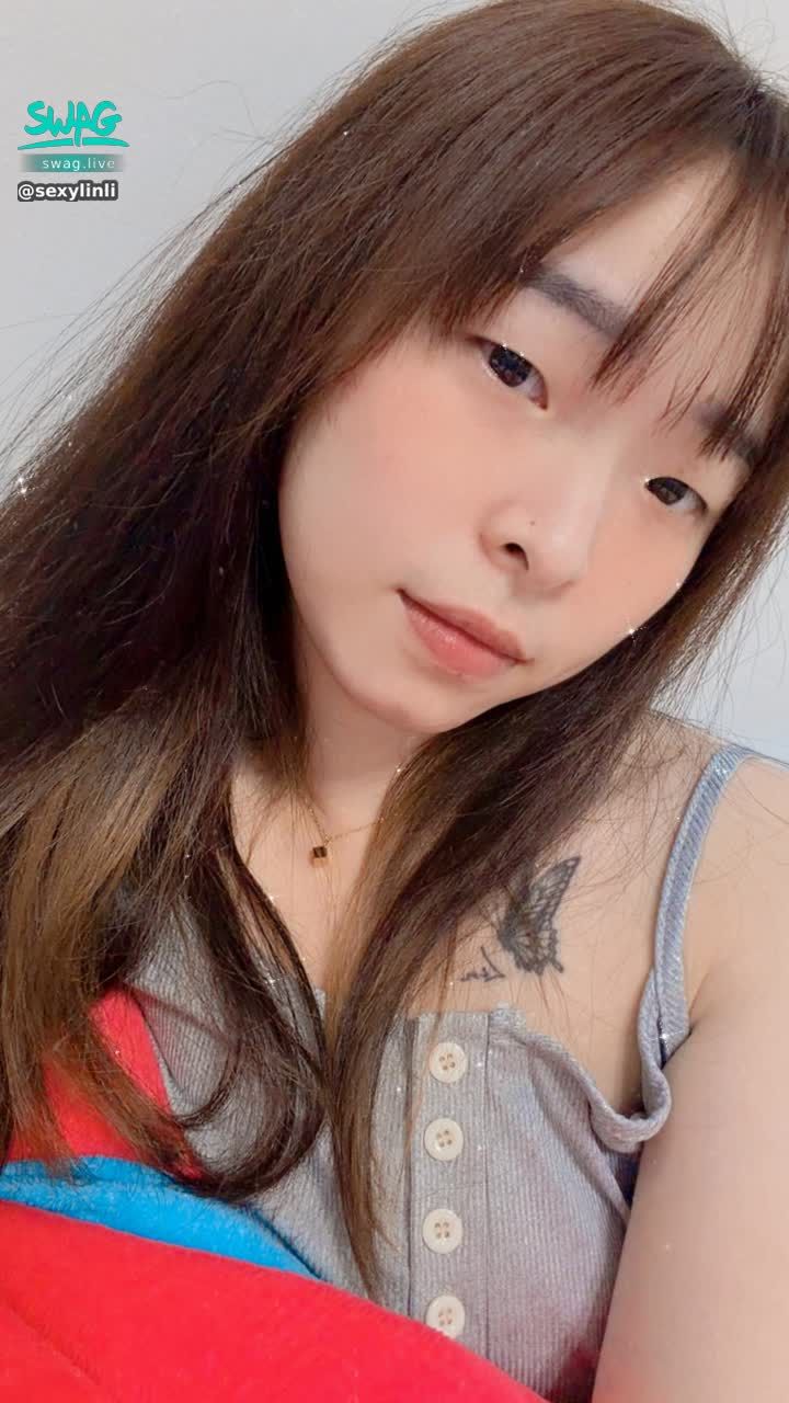 sexylinli : 23:00直播呦