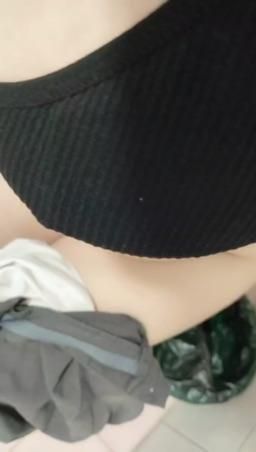 lelelina : ❤️❤️樂樂的視角
摸摸之後掰開❤️❤️

#樂樂#巨乳#乳頭#激凸#愛撫#性感#騷#白皙#性感
#呻吟