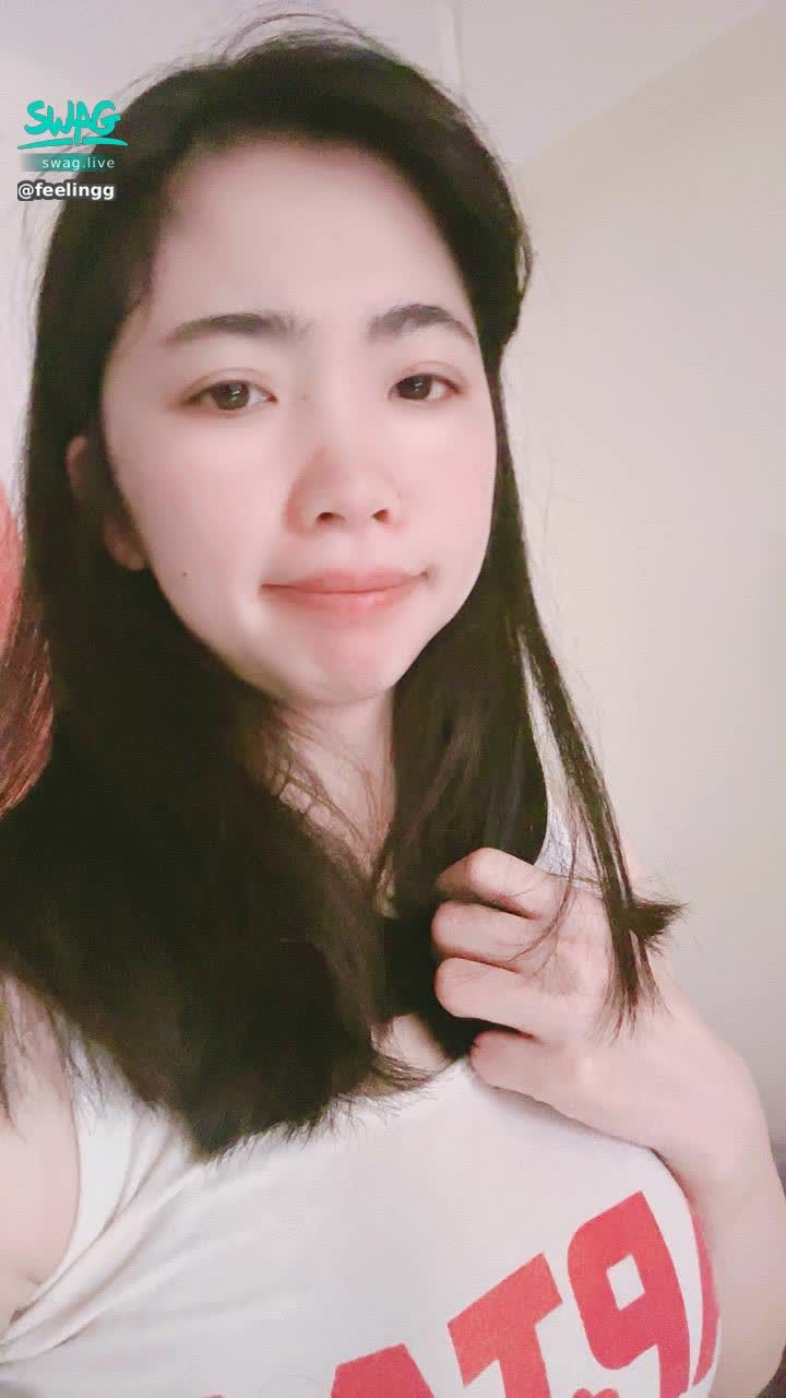 feelingg : 午安小美今天睡過頭了😅