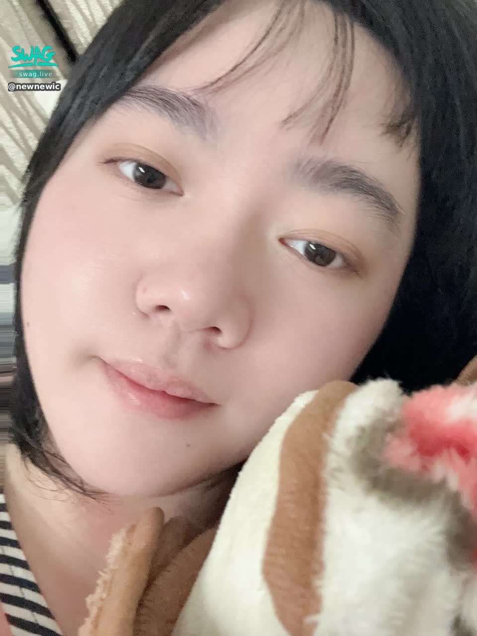 newnewic : 天氣轉涼了
大家有沒有好好加件衣服保暖呢？

#新人 #生活 #露臉