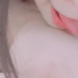 sexybearr : 你們都不相信我能舔到自己的奶奶><?沒漲奶ㄉ時候甚至整顆奶頭可以吸起來🥺想看的話⋯💝10顆紫黑鑽🉐上空自己吃奶頭舔奶奶的淫蕩大尺片片🥵