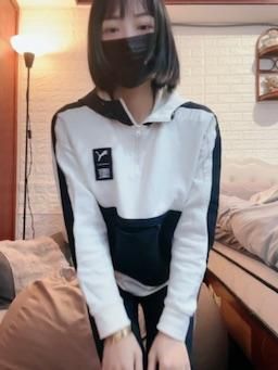 dreamyloli : 把衣服一件一件脫光