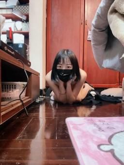 dreamyloli : 狗狗爬過去了