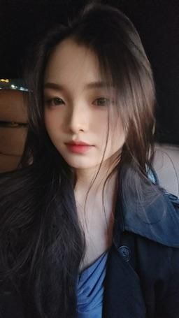 llxi : 近一點~在近一點~看一看臉上有沒有長花兒~