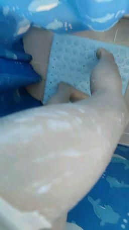 floraof : 要不要來射在腿上🤗😚😚Babe