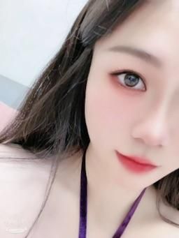 faye_faye : 12/4(四)
晚間10:30
#火辣熱舞
達4萬鑽跳上空脫衣舞