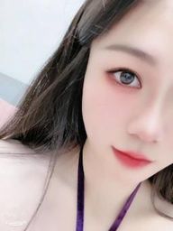 faye_faye : 12/4(四)
晚間10:30
#火辣熱舞
達4萬鑽跳上空脫衣舞