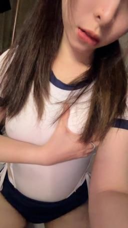 sexylinli : 😵💦😝不小心摸一下就….