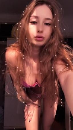 sweetkatty : I love 💗 pink🍓😍you?)