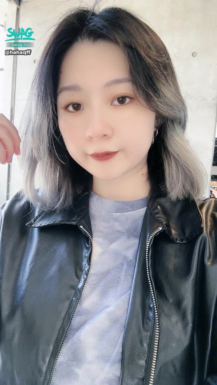 hahaqff : 這幾天出門玩 應該都不會開播ㄛ
大家要記得想我欸
訊息的部分也會比較晚回
愛你們💙