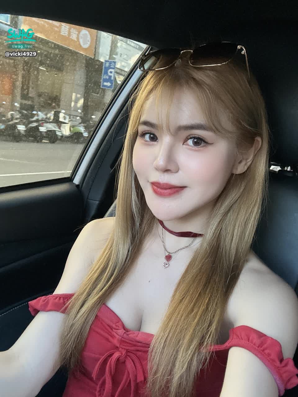 vicki4929 : 12🈷️聖誕節活動🎄
支持滿15w💎(12/1-12/31)
贈小薇叮叮噹聖誕禮乙份🍬🍬
上個月-11月支持滿額禮
都寄出了唷!(請留意手機簡訊)