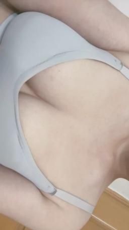 lovewowo5255 : 難得留那麼長的腋毛～