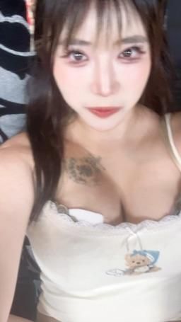 alice_life : 你們想要我的BB嗎?