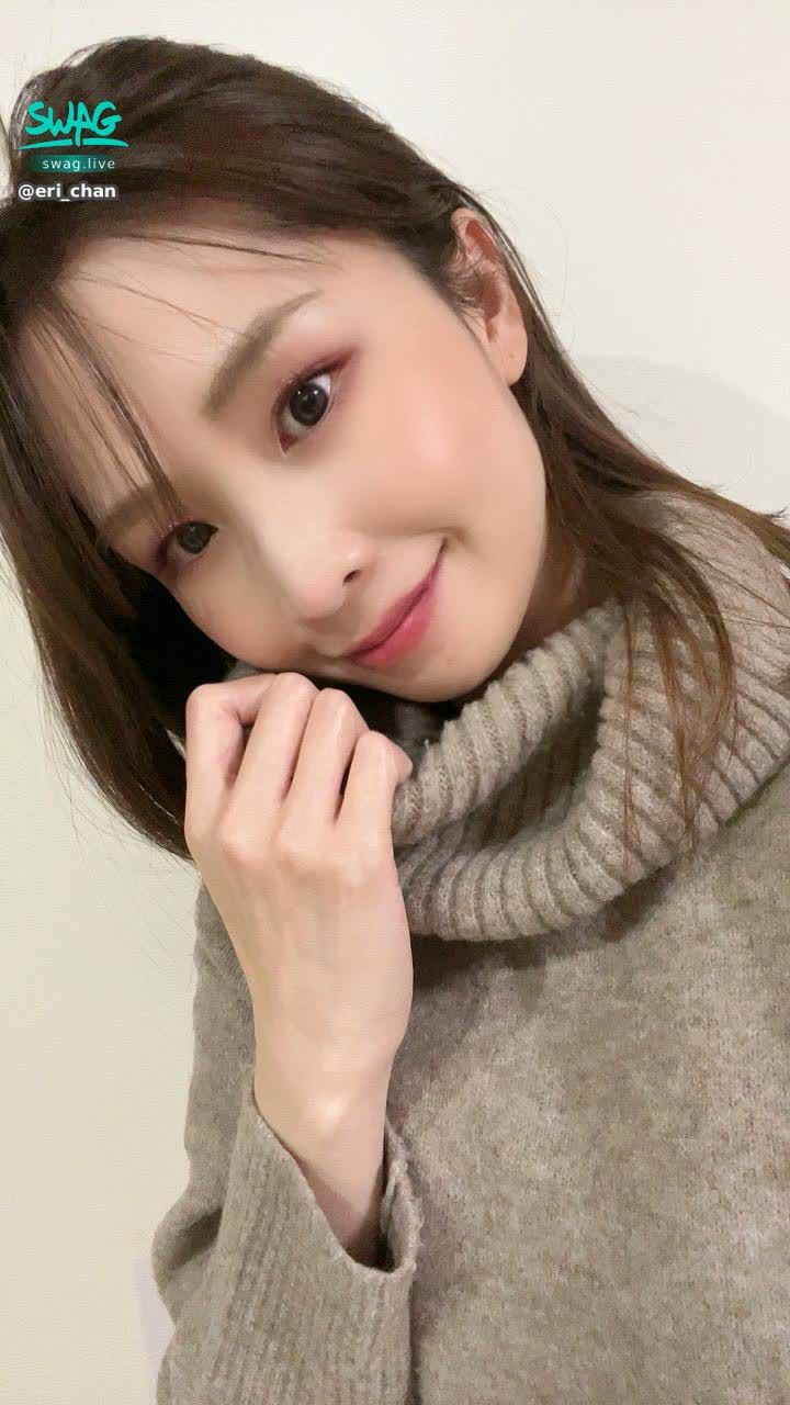 eri_chan : live stream tonight from 10:00 JST🔥
can we have bath time together??🤭🩷Babe