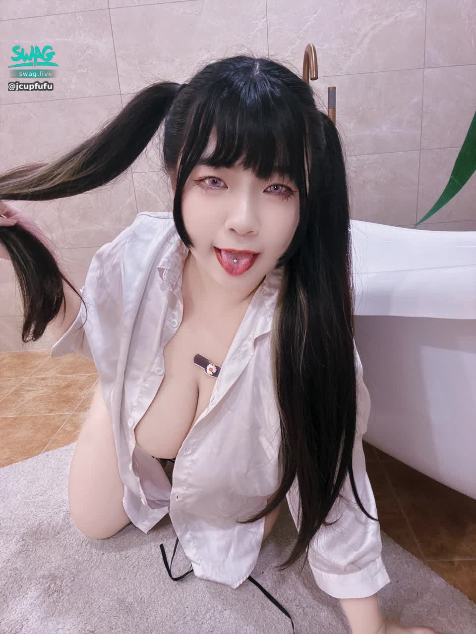 jcupfufu : 寶包來看看 這是不是Babeㄉ人間小魅魔😈
