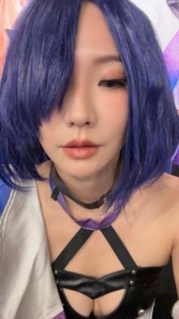 miohot : 今日11/6直播改隔天11/7晚上21:00播喔