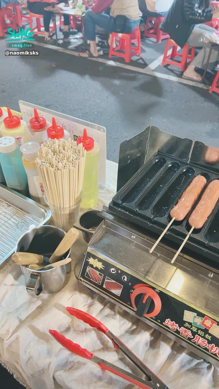 naomiksks : 大屌開賣