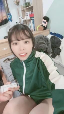 yuyusweet : 用潤滑液幫我按摩