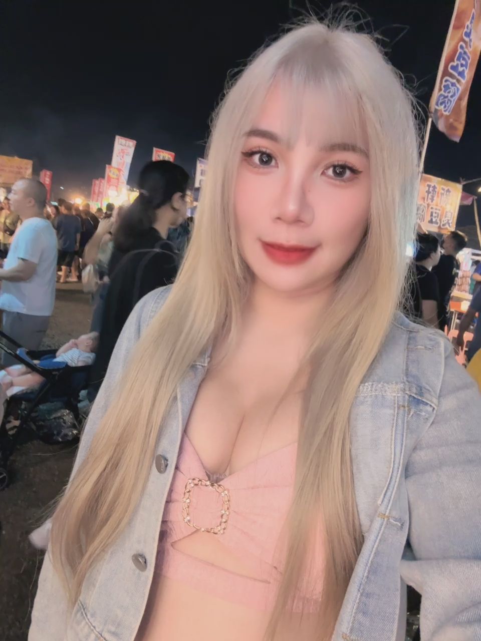 cindy0621 : 出沒夜市 看到我可以來找我拍照唷