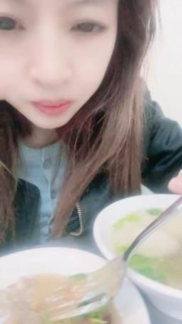 lovemeredith : 剛打完雷射，晚餐吃肉圓和魚丸湯要96元，小貴，等你帶我去吃好吃的