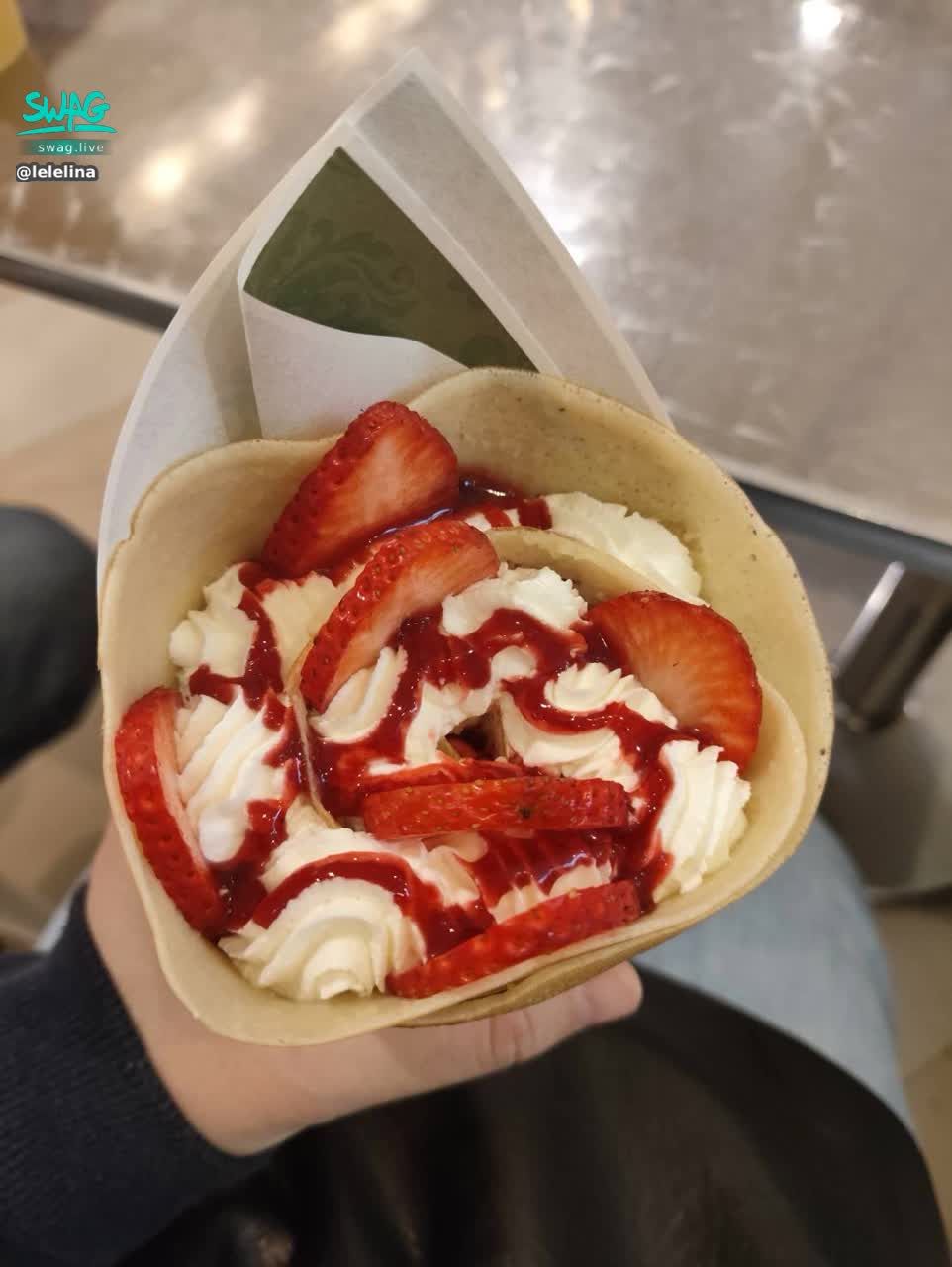 lelelina : 這下午點心真的很萬惡
但也只有這時候才能吃到草莓🍓🫶🏻🫶🏻🫶🏻我最愛的口味🫶🏻🫶🏻🫶🏻🫶🏻😂

#樂樂#生活#點心