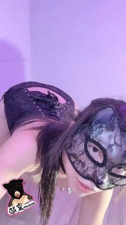 hs5528 : 淫娃淫語自摸😆