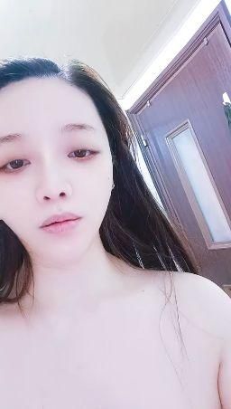  : 露臉洗澡香艷欲滴