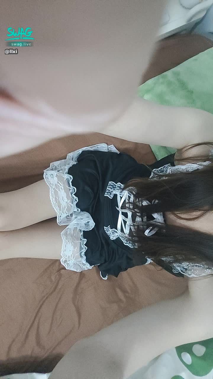 llxi : 直播穿这条怎么样～