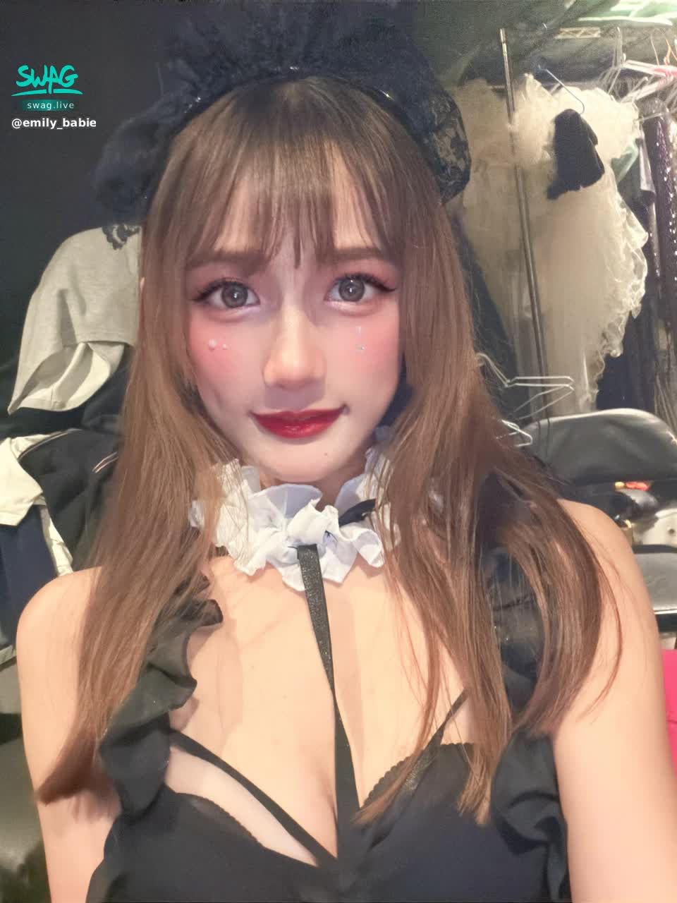 emily_babies : #乳溝 #sexy #性感 
#h