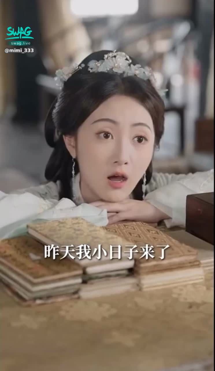 mimi_333 : 讓我唱一首
「痛苦痛悲痛醒
痛恨痛失自己」

這個月的小日子提早了
而且還是強力版本！！！

週六帶媽媽瑜伽課晚上回來後，開始昏沉全身酸痛腫脹不已
週日跟今天一整天都在劇痛中度過
整天都痛到昏昏的
又被痛的驚醒
形成一個昏痛又痛昏的迴路

傍晚過後才稍稍好了一些

還有還有，唇皰疹上週好了前天又發了🫠

我
不
行
了
.
.
😫