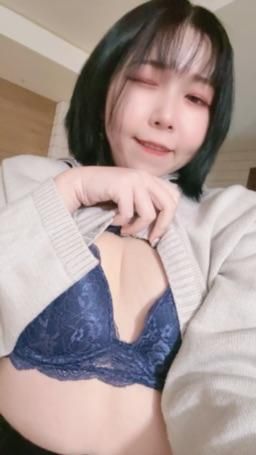 piffydream : 清純小女孩穿了色色內衣Babe喜歡反差嗎