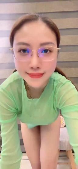 Super Exciting Selfie Dance Video