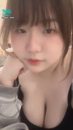 night._.0109 : 哥哥們好❤️我是奈奈
剛滿十八歲~
女孩的年紀但想成為女人😈
希望能遇到疼我的哥哥🫣
奈奈也會努力學習❤️請多多指教! #新人 #大奶 #露臉 #日常 #可愛 #巨乳