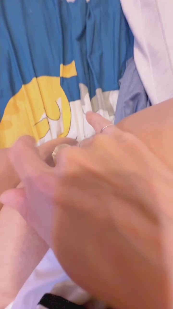  : 超完美視角😈老公大力揉奶👄瘋狂指交...爽到叫聲停不下來💦💦💦
