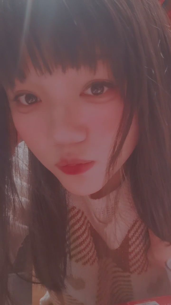 oyiol_0344 : 原本想自拍 按成錄影耶🧸
那就順便跟你們打個招呼好了>< #新人 #露臉 #日常 #生活 #學生