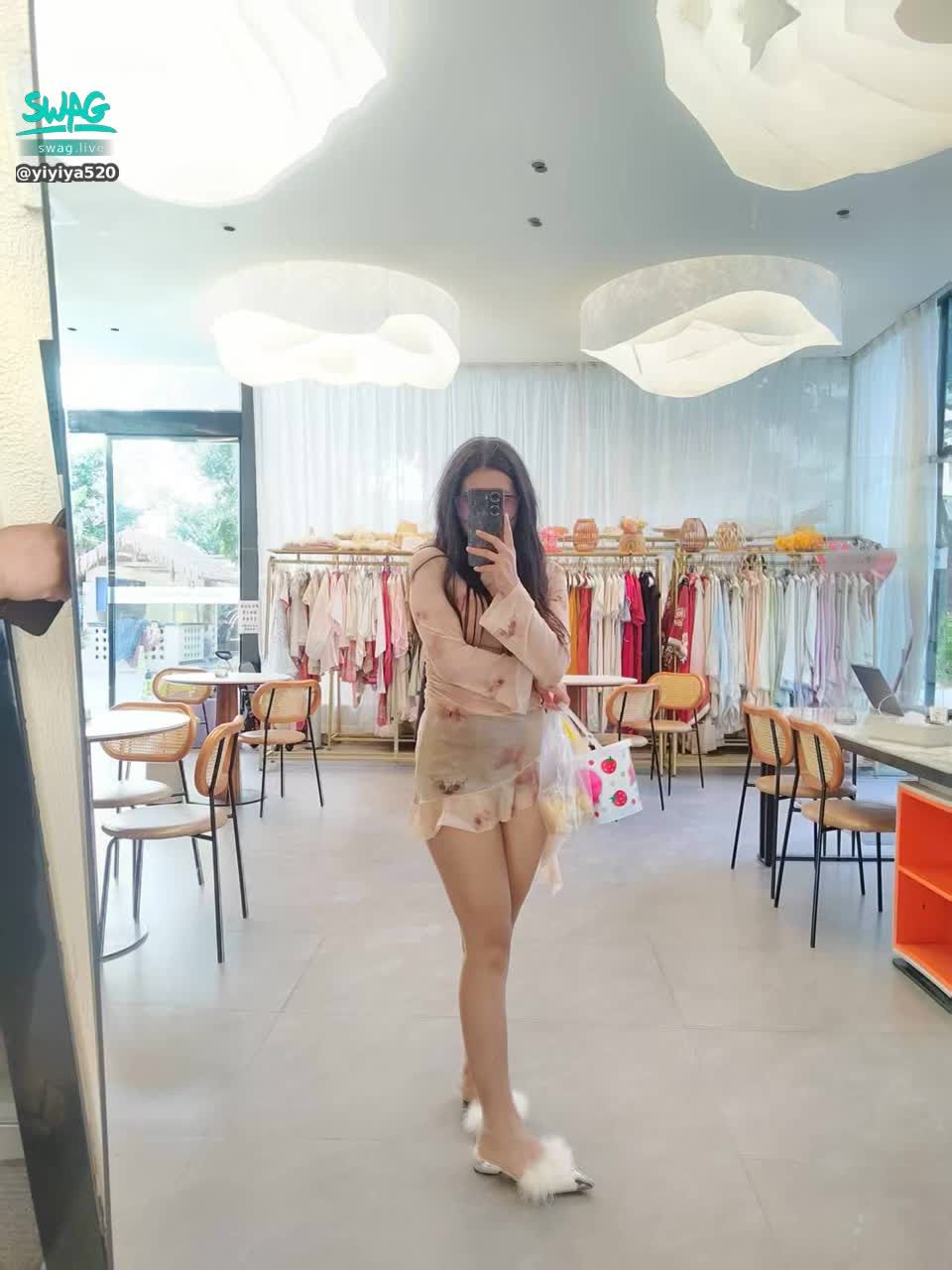 yiyiya520 : 去往民宿旅拍 可以来一段美丽的邂逅嘛