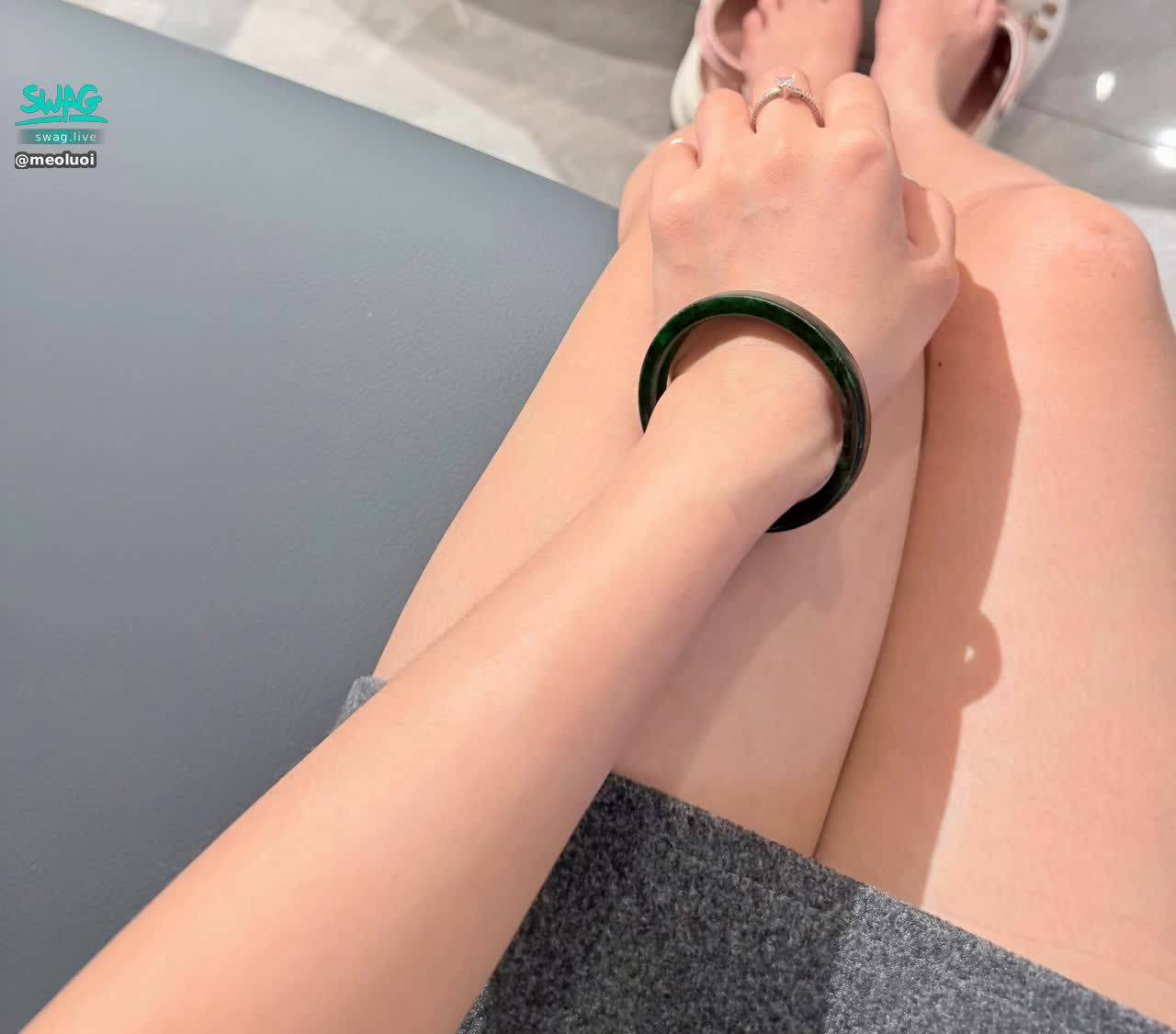 meoluoi : Chân ải chân ai ❤️❤️❤️