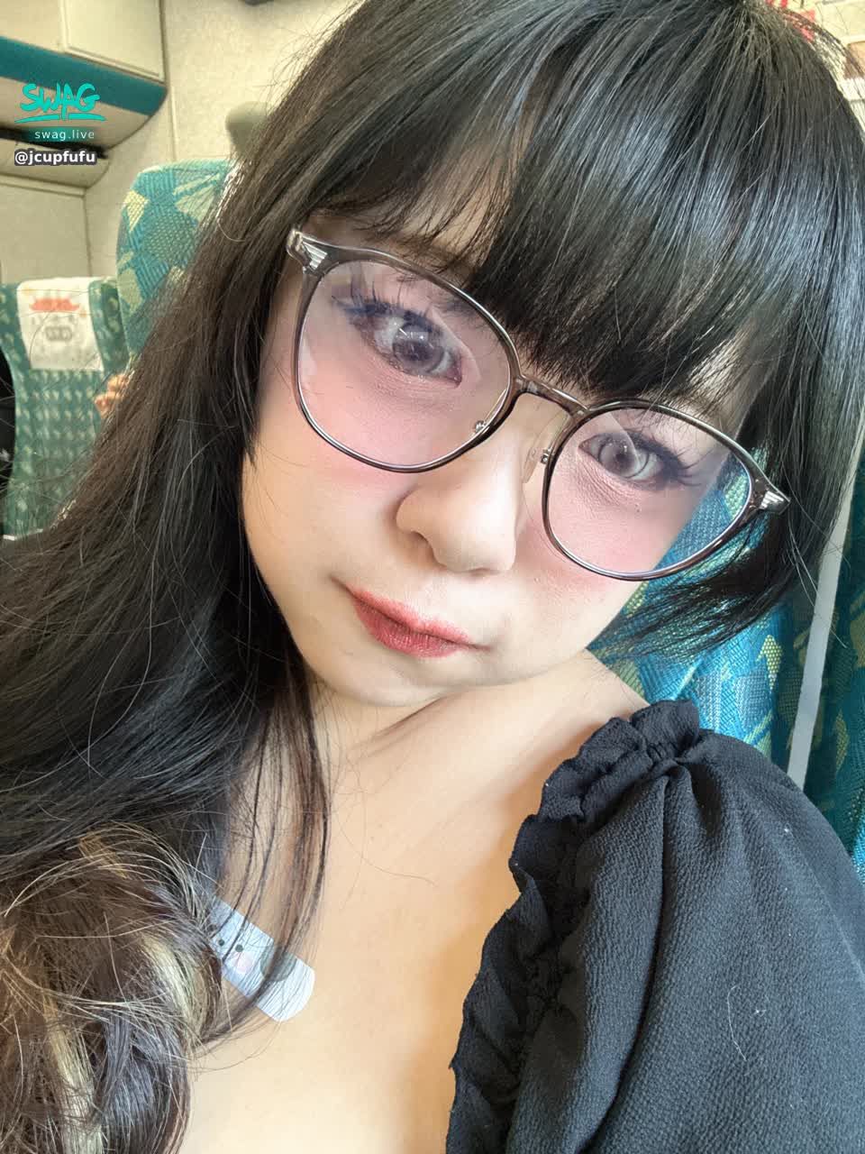 jcupfufu : 前幾天ㄉ眼鏡ㄚ馥✨