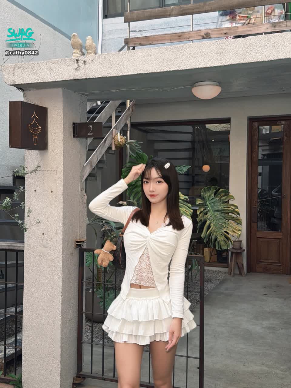 cathy0842 : 今天這樣…會讓你心動嗎🤍
說實話 我會記住😳Babe