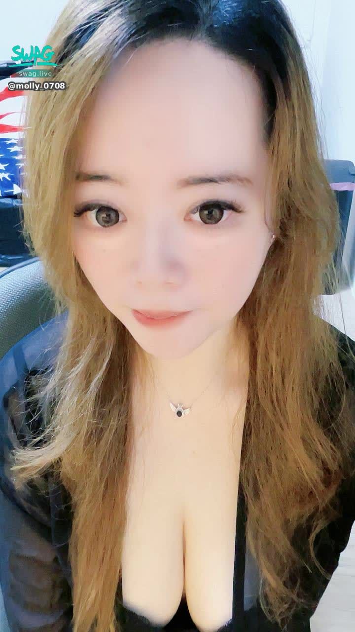 molly_0708 : 好久不見~大家請期待我的回歸開播呦❤️