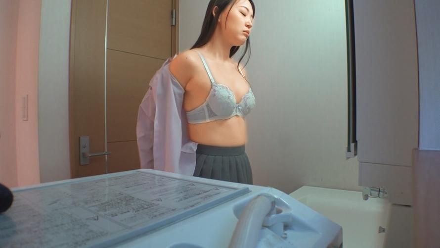  : 下課回家第一件事就是偷偷自慰
