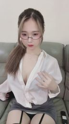d_d..d_d : 妃妃老師代替月亮懲罰你😘