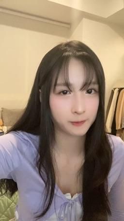 tofu__ : 恩納納💕😆
紫色是你最愛的顏色嗎🥺