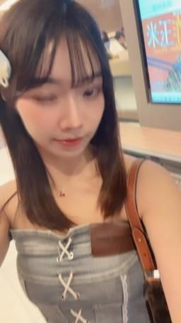 cathy0842 : 靠近一點看 會更好看😏