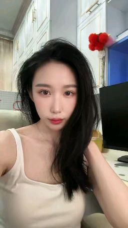 bb6338 : 没有文案，但你最好点赞