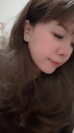 sweetbunny : 愛你呢Babe寶寶💗💗💗520快樂 難得露臉😗